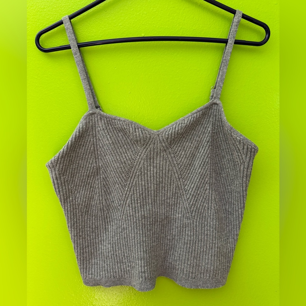 Wild Fable V shaped crop top size XL